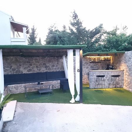 Luxvilla Agioi Deka  Bagian luar foto