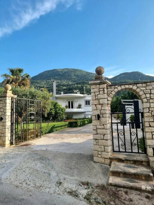 Luxvilla Agioi Deka  Bagian luar foto