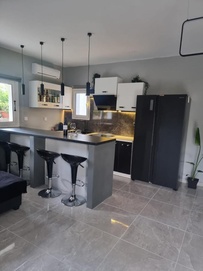 Luxvilla Agioi Deka  Bagian luar foto