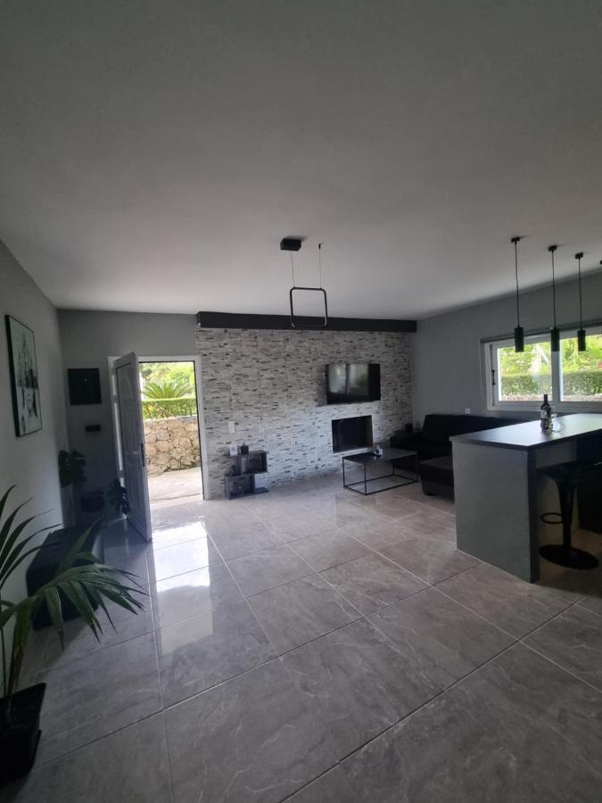 Luxvilla Agioi Deka  Bagian luar foto